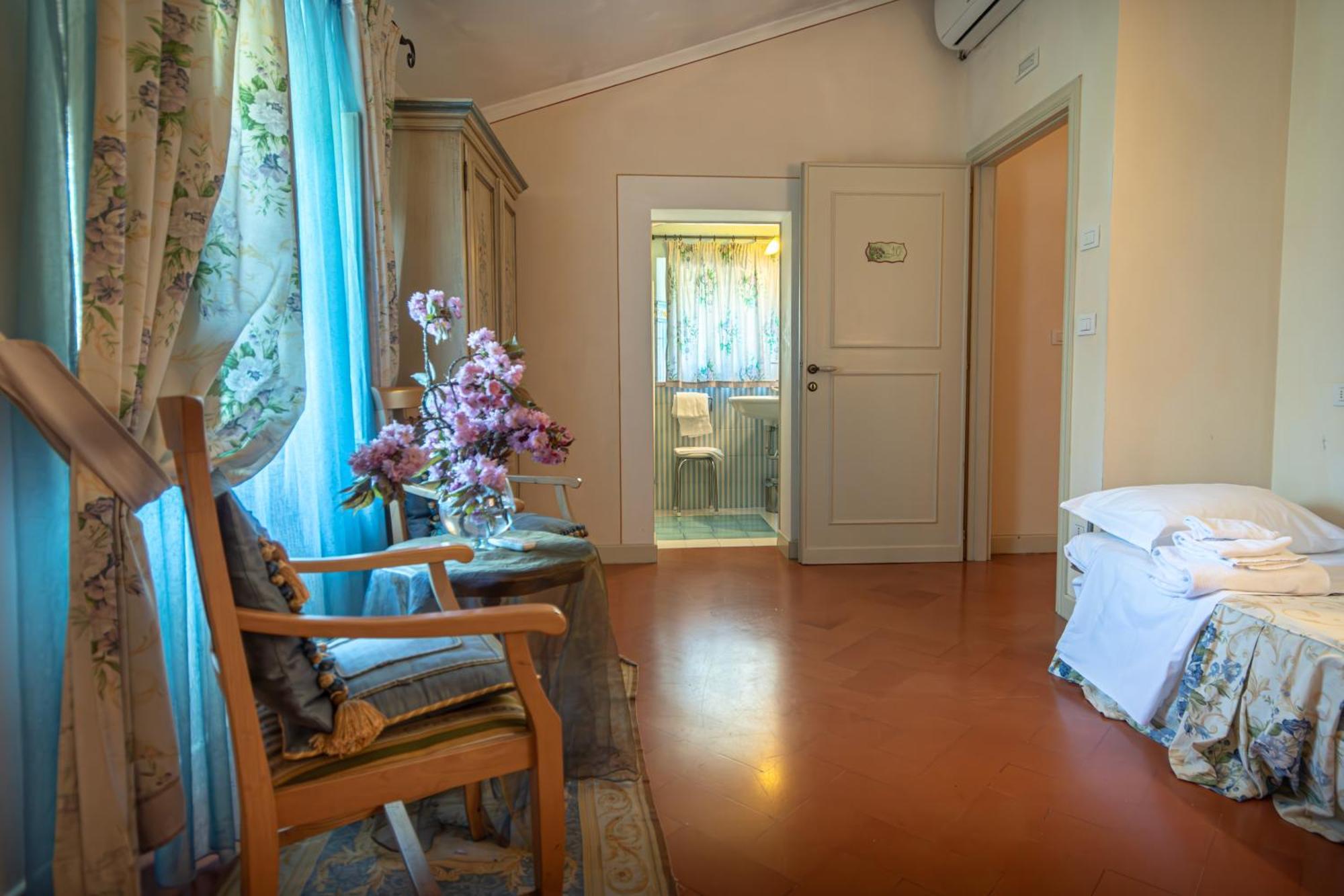 Resort E Spa San Crispino أسيسي الغرفة الصورة